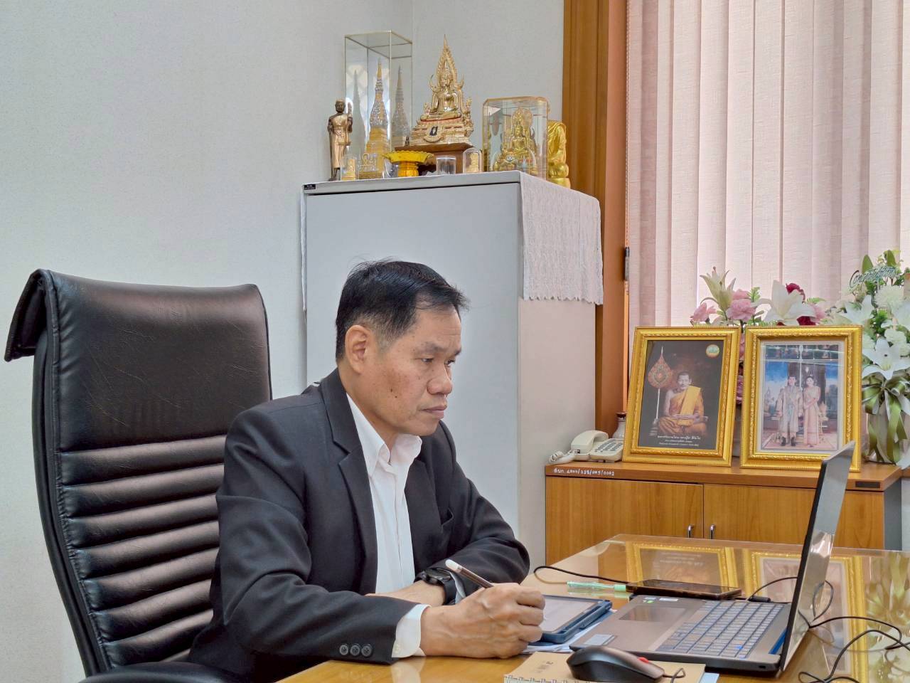 title - ผู้ตรวจราชการ ส.ป.ก. เข้าร่วมประชุมตรวจติดตามความก้าวหน้าผลการดำเนินงานตามแผนการตรวจราชการ ของผู้ตรวจราชการกระทรวงเกษตรและสหกรณ์ ประจำปีงบประมาณ พ.ศ. 2569 รอบที่ 1 ในเขตตรวจราชการที่ 11 จังหวัดสกลนคร